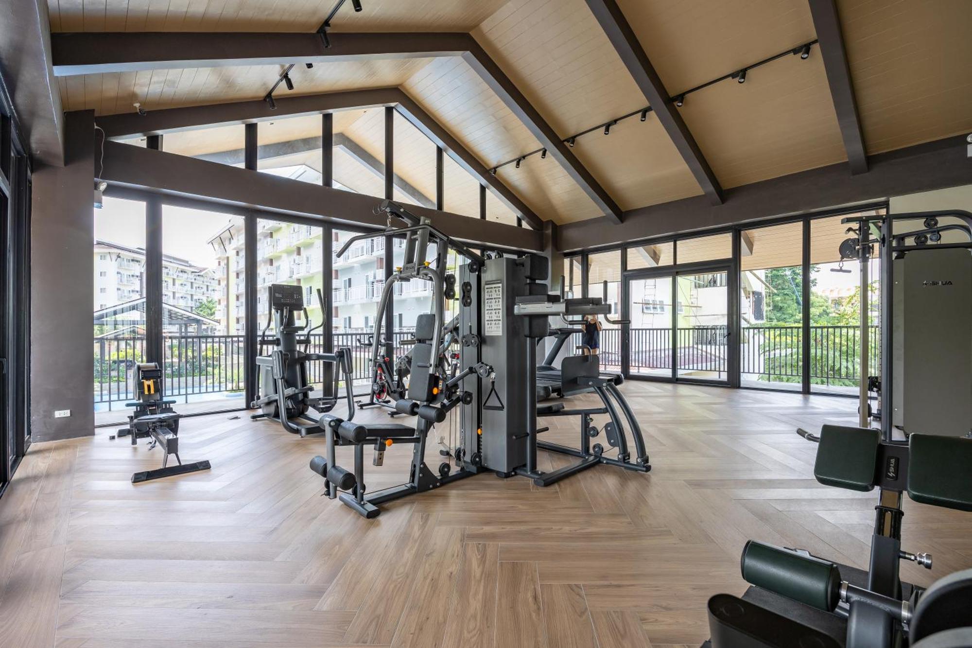 Amani 133,3 Minutes To Airport,With Gym & Pool,Fast Wi-Fi, Free Netflix Appartement Lapu-Lapu City Buitenkant foto